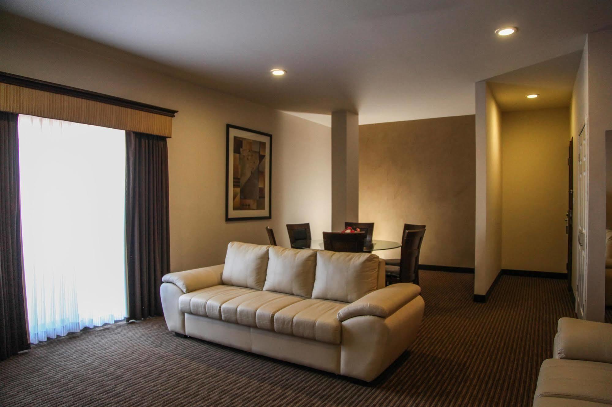 Best Western Plus La Mina Parral Rom bilde